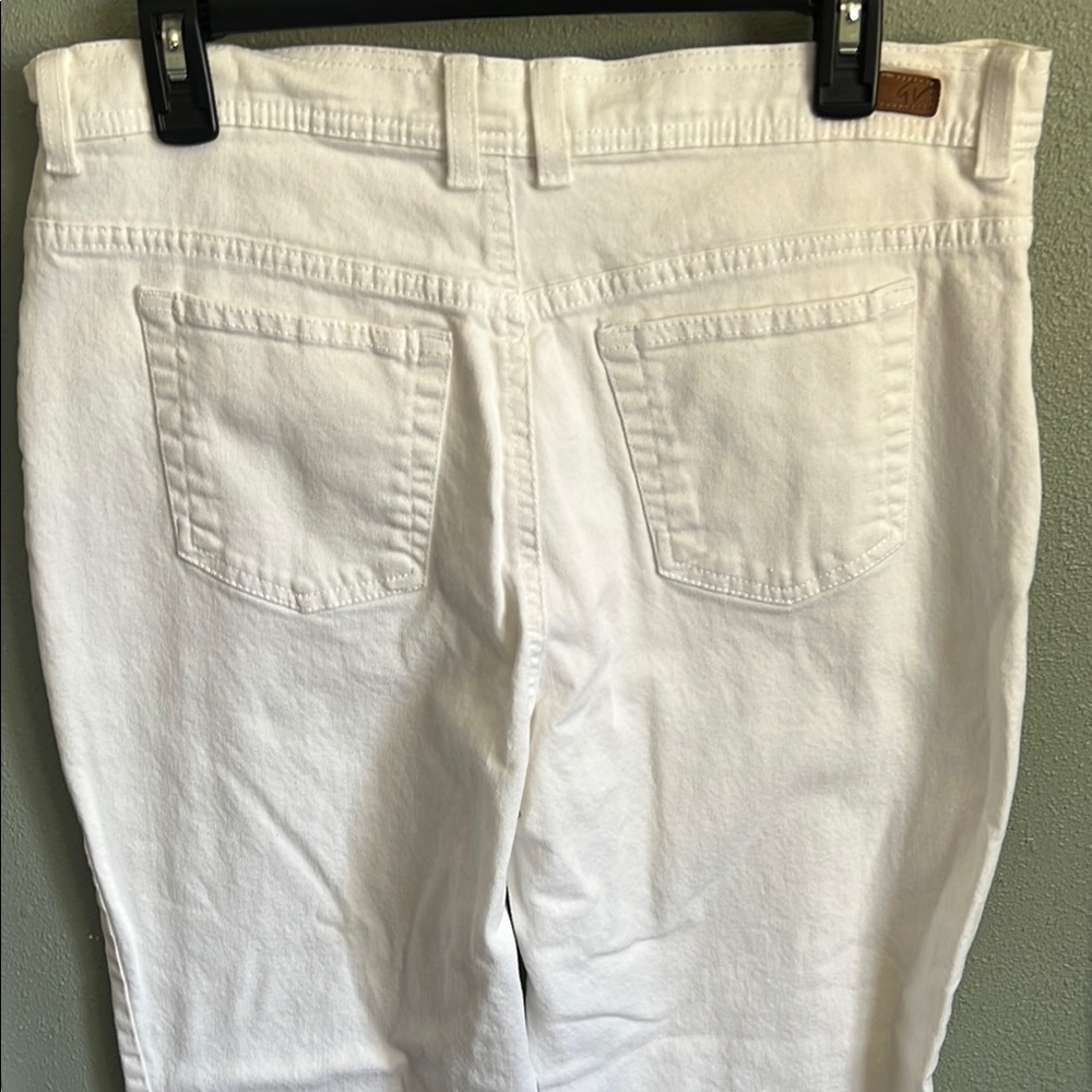 Gloria Vanderbilt White Jeans 14